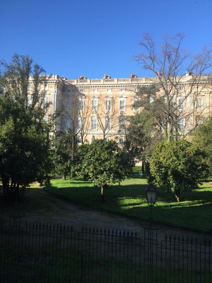 卡塞塔Royal Gardens住宿加早餐旅馆 外观 照片
